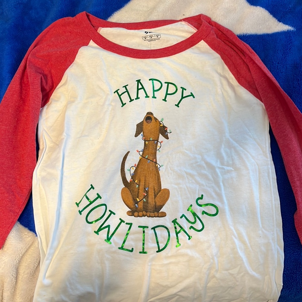 “happy howlidays” 3/4 sleeve shirt